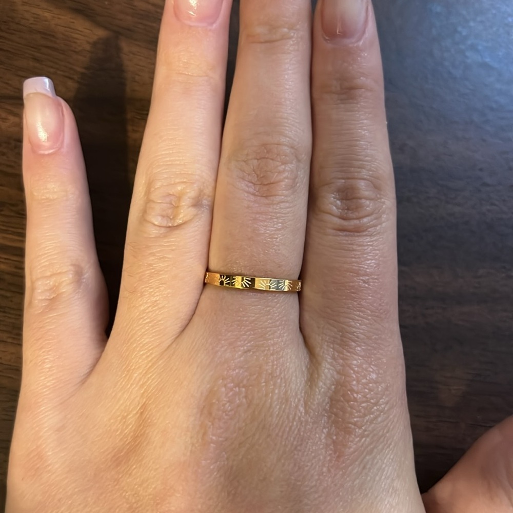 Gold plated stainless steel sun ring band - Picture 2 of 3
